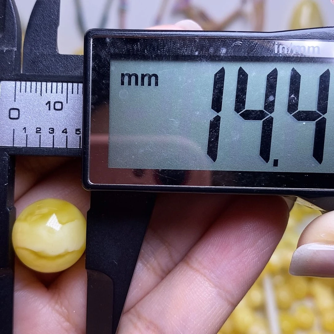 裸石琥珀未镶嵌蜜蜡圆珠