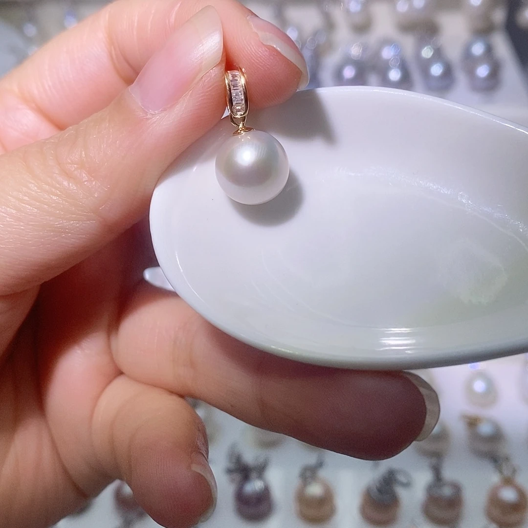 淡水珍珠吊坠(赠链)银S925镶嵌希**晴尺寸10/11毫米