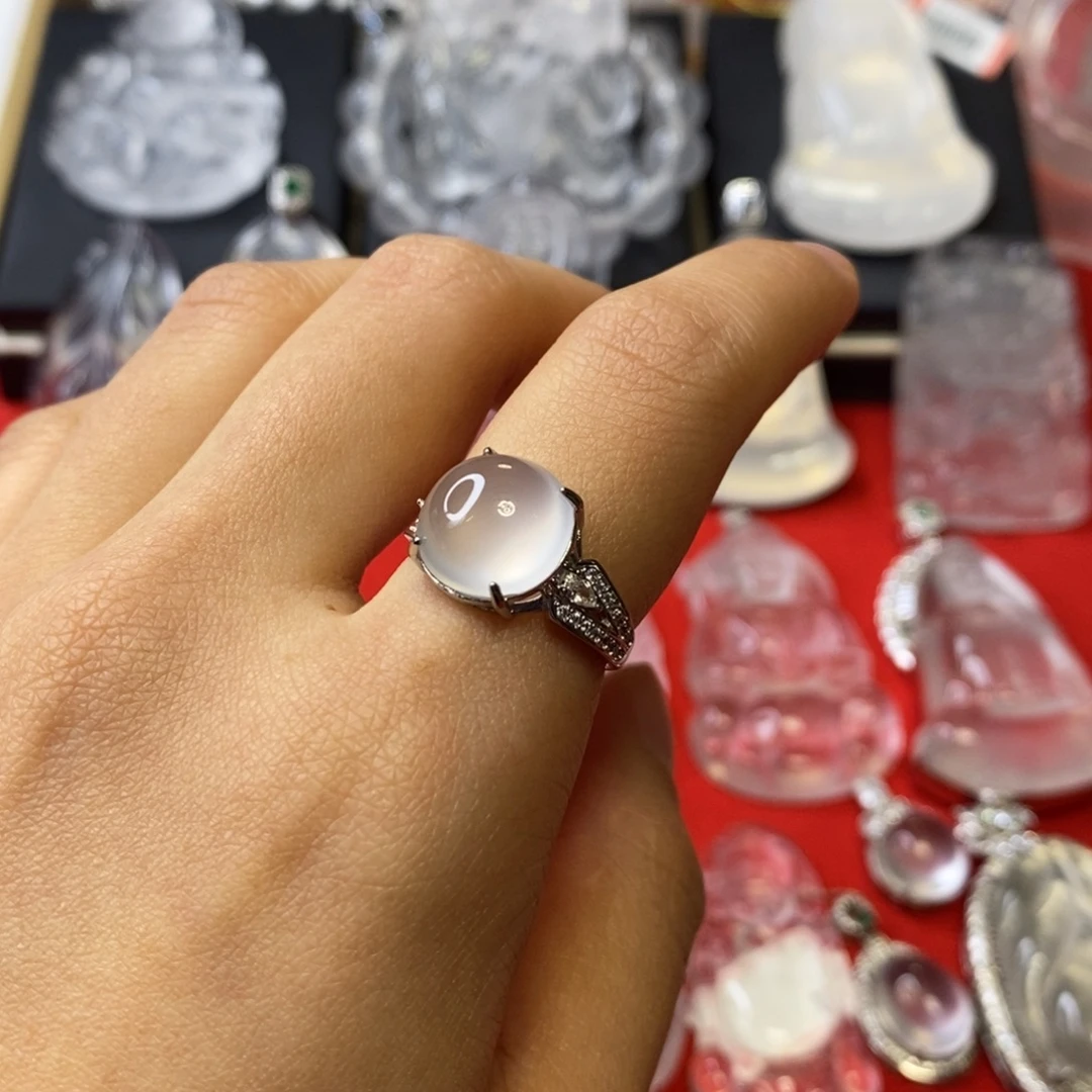 石英质玉未镶嵌吊坠