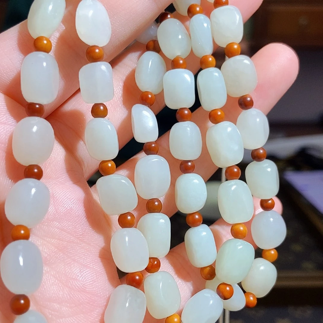 颈饰未镶嵌和田玉