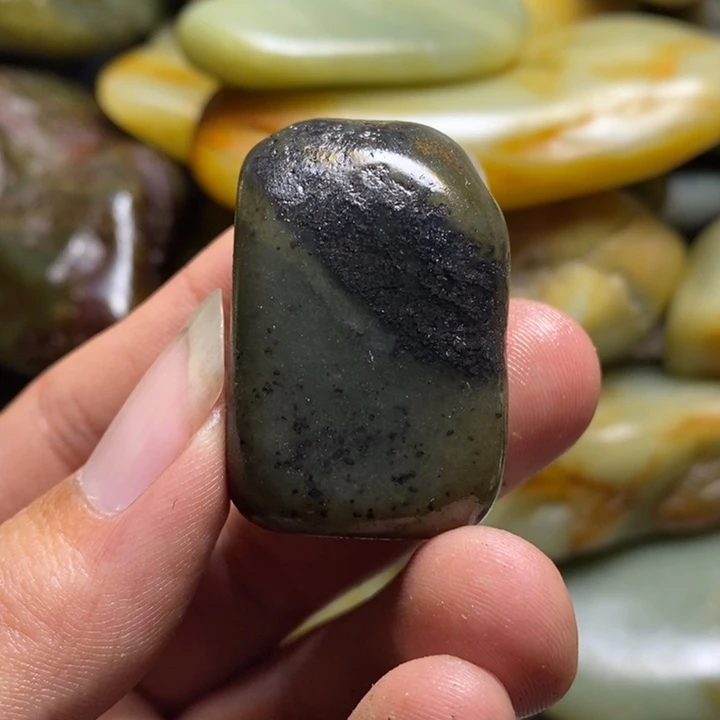 未镶嵌和田玉（糖玉）挂件