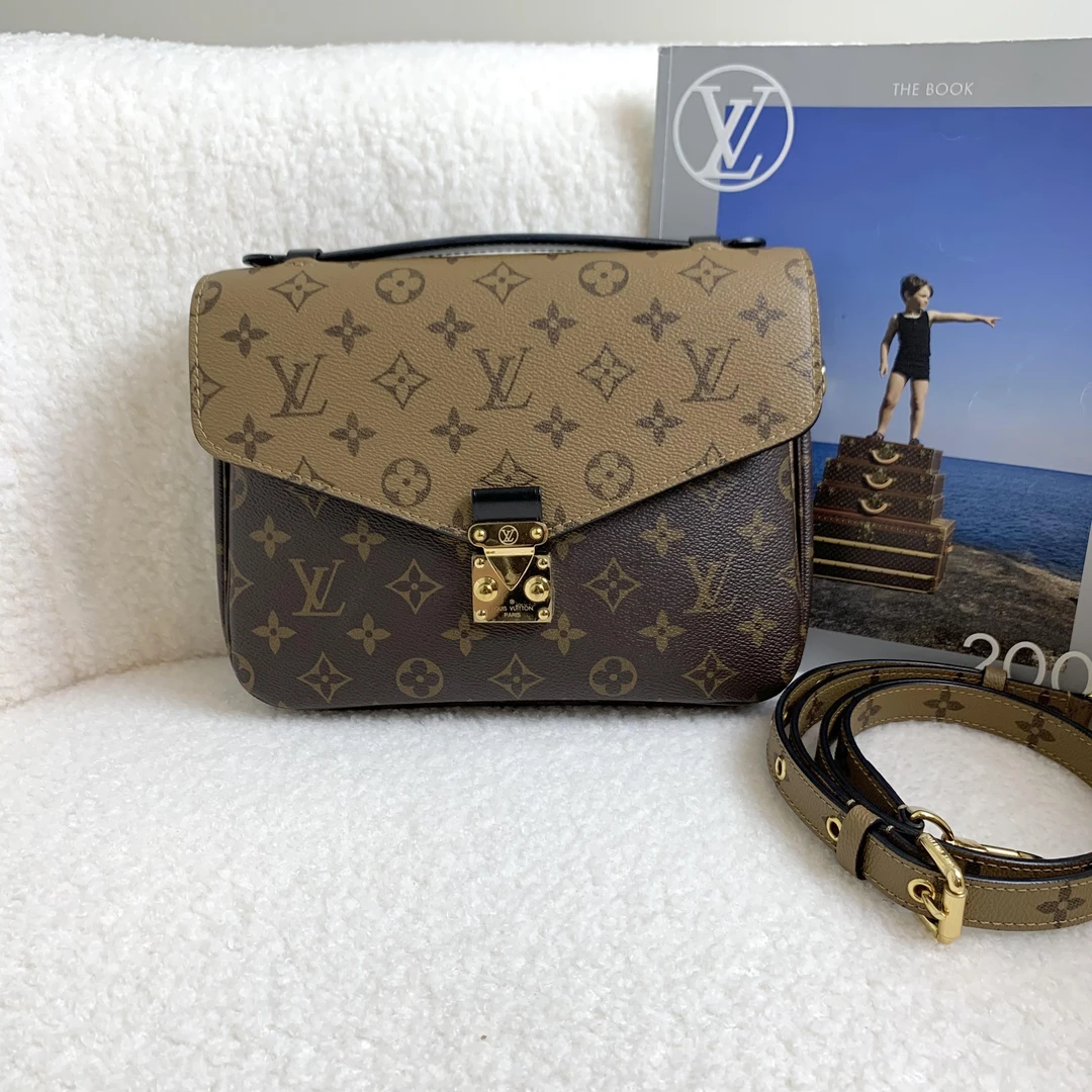 99新 LouisVuitton/路易威登 壹臻/老花拼色邮差包 31799405