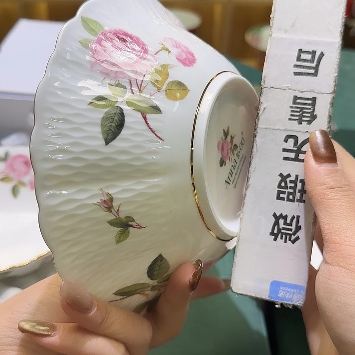 骨瓷实付满10包邮哈七寸