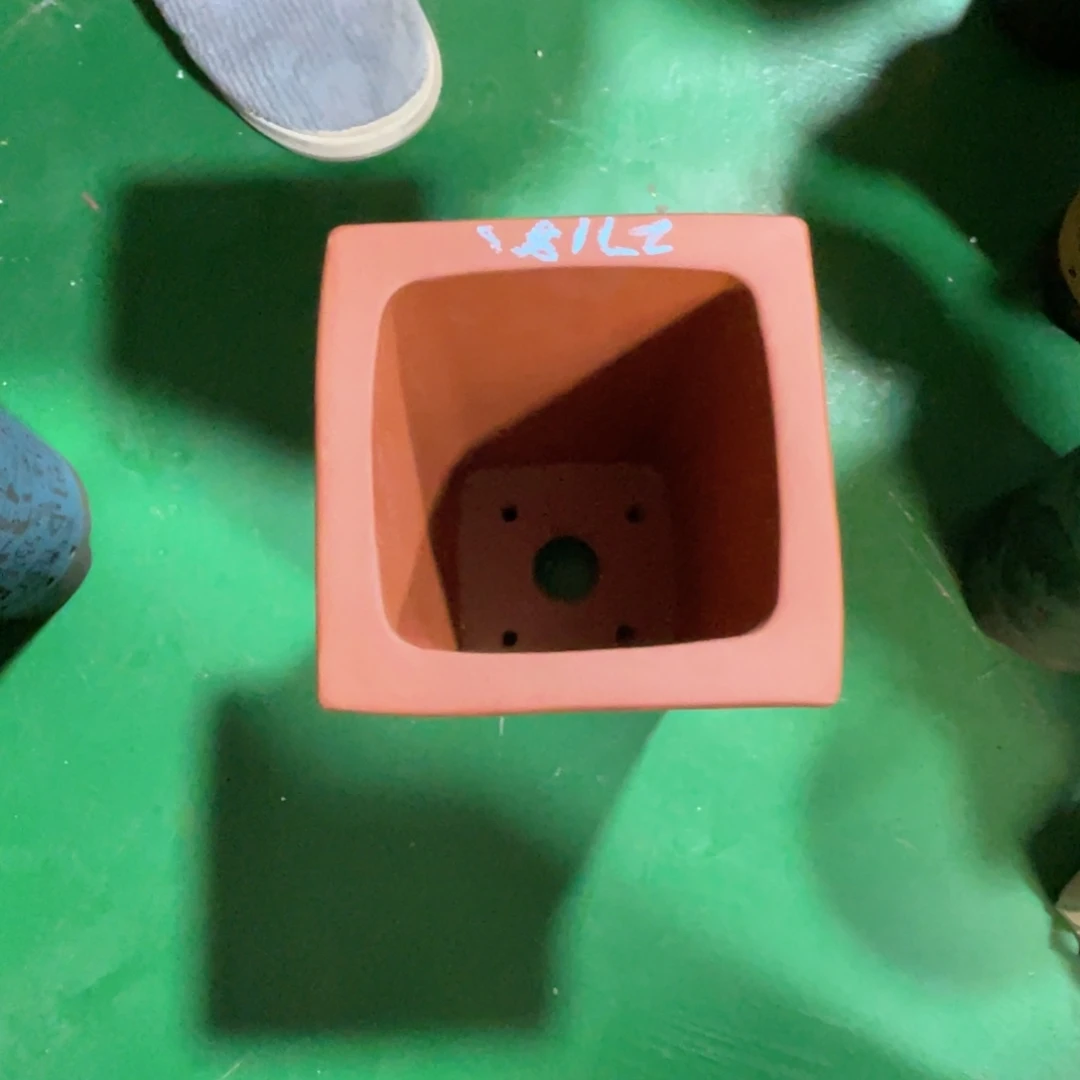 琼***香紫砂花盆微瑕美女