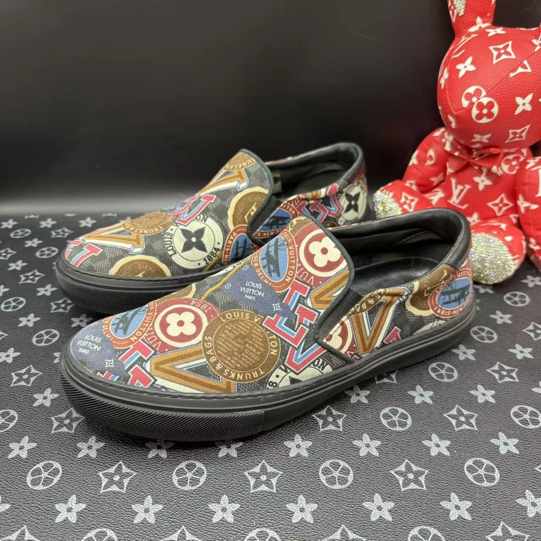 95新 LouisVuitton/路易威登 涂鸦帆布一脚蹬42.5欧码 ddm2938