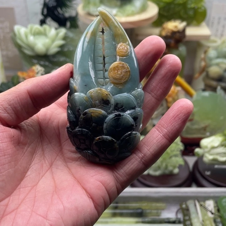 蛇纹石玉未镶嵌四大名玉手把