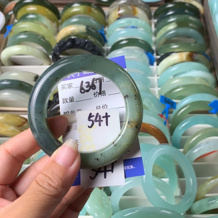 未镶嵌蛇纹石玉手镯6367