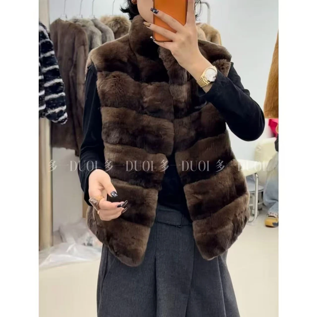 多一“自由简意”2025冬季兔毛立领坎肩背心横排百搭无袖皮草马甲