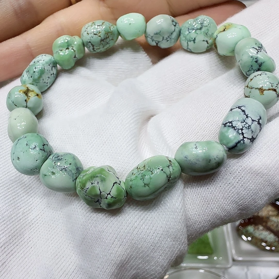未镶嵌绿松石原矿绿松石