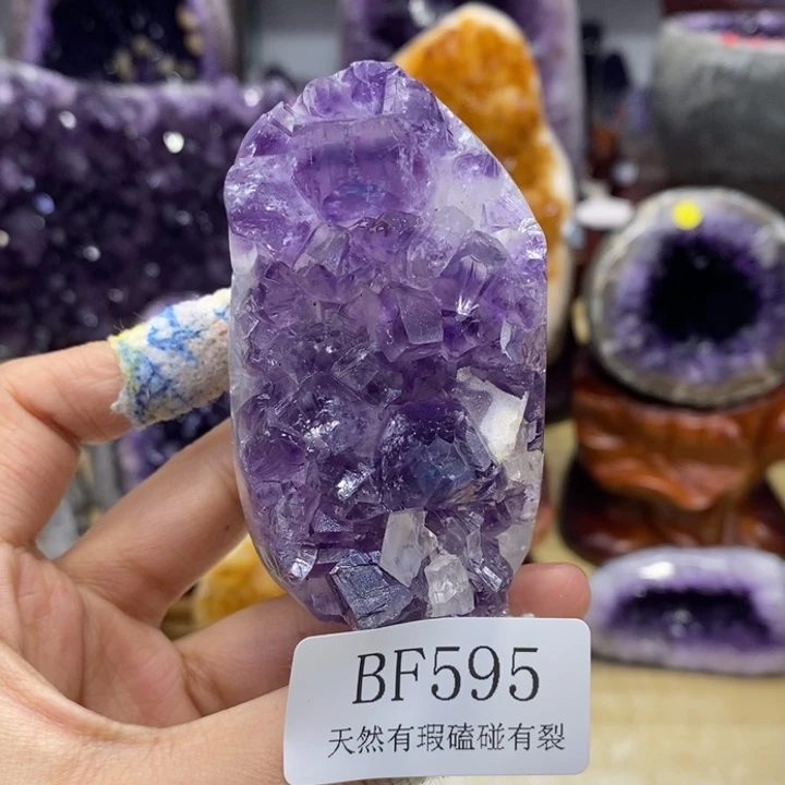 大型摆件（非配饰）未镶嵌水晶