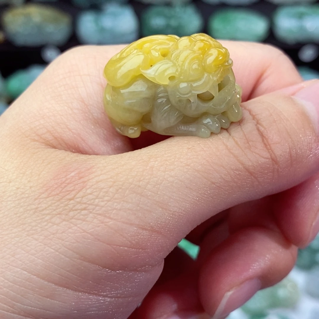 翡翠颈饰未镶嵌天然