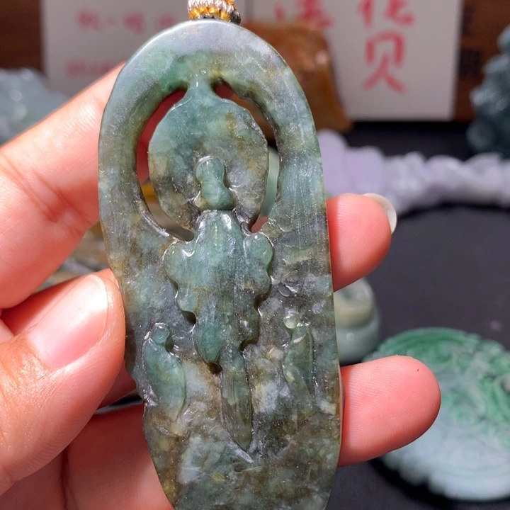 翡翠未镶嵌颈饰保真天然A货翡翠