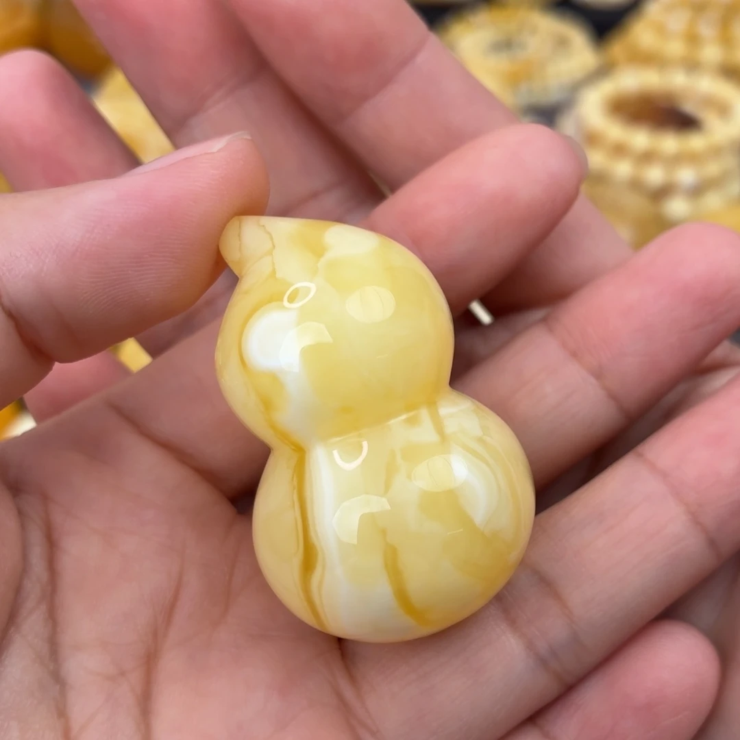 撒***子蜜蜡未镶嵌裸石葫芦