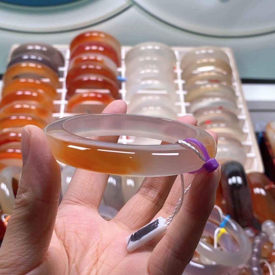 @***绘玛瑙/玉髓手镯未镶嵌点