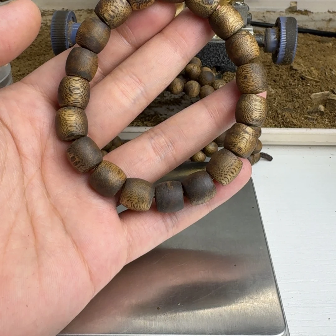 鹤***翔沉香手串绿奇楠沉香手串1.1鼓珠14克+