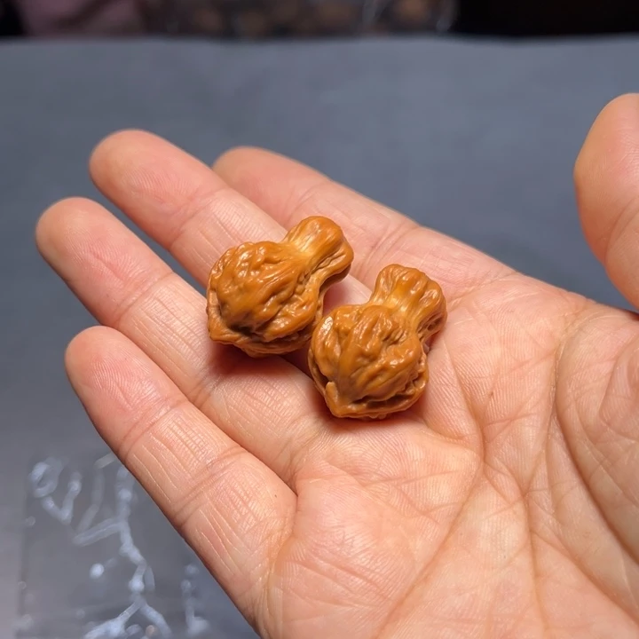文玩核桃把件异形白菜9063