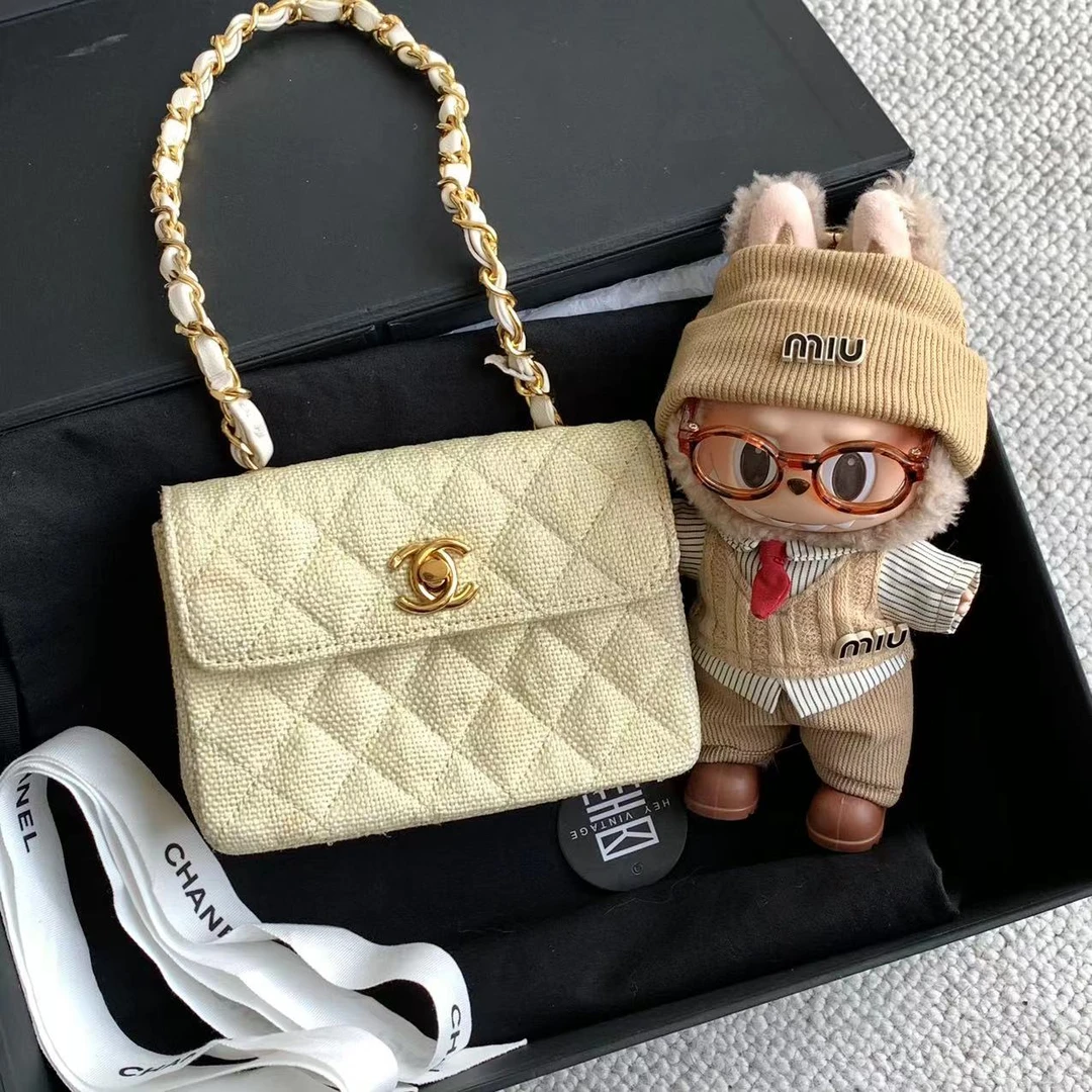 95新 Chanel/香奈儿 小鸡黄高稀藤编CFmini包 14cm 2030212