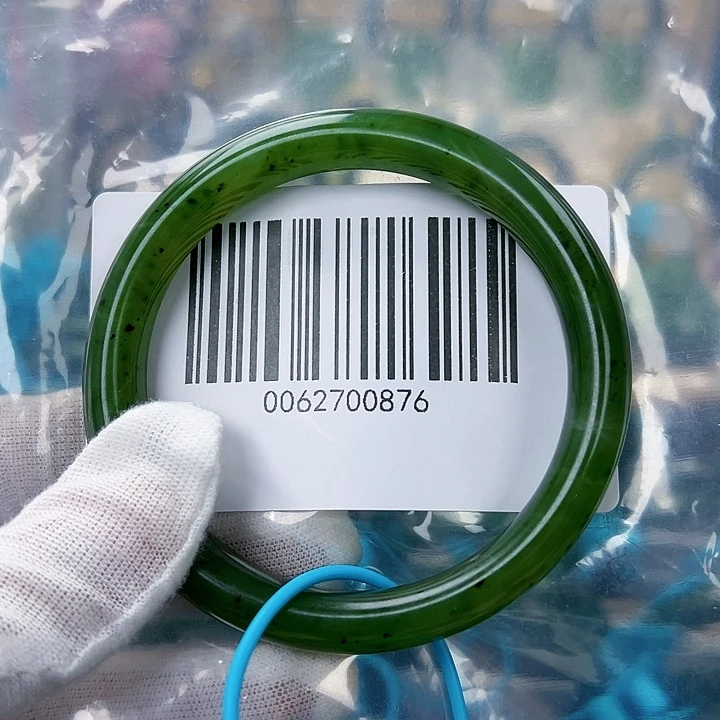 和田玉手镯未镶嵌包容62