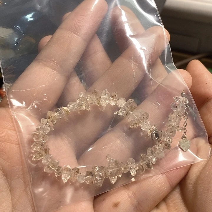 水晶手链未镶嵌我***?水晶水晶