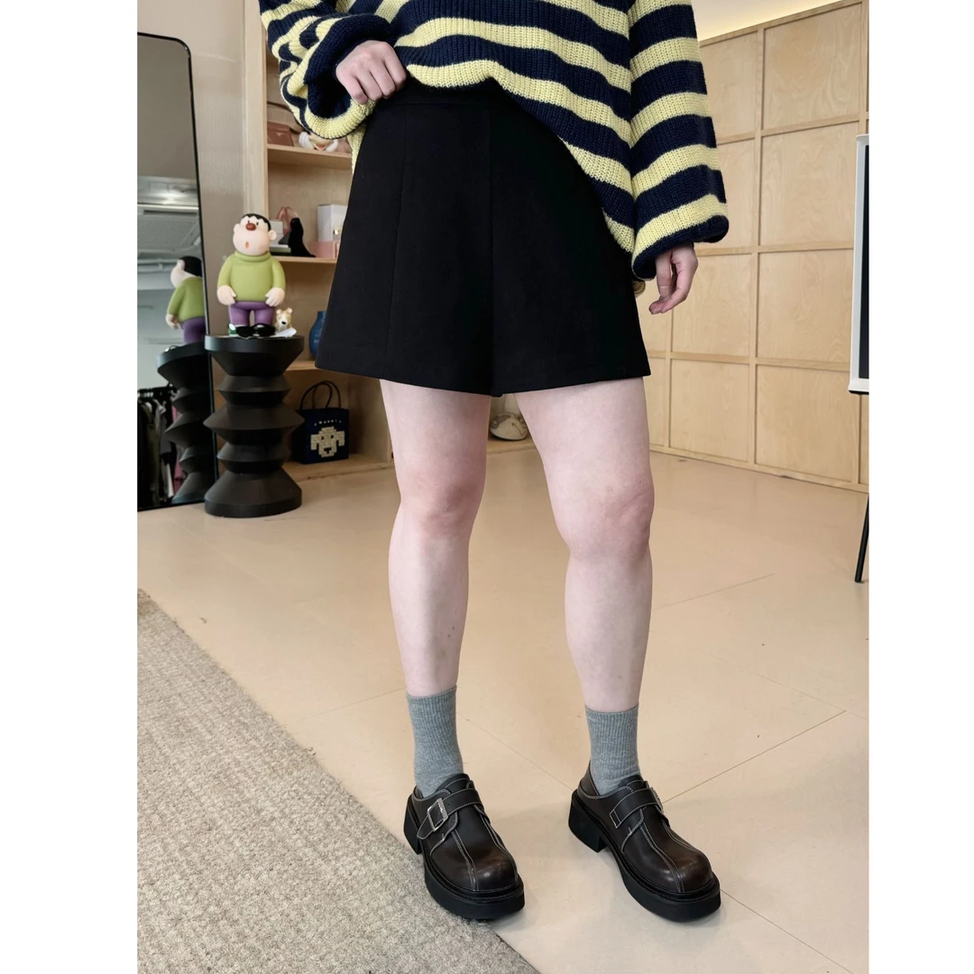 【莞美长腿】高腰宽边直筒显瘦气质加厚冬款毛呢短裤百搭