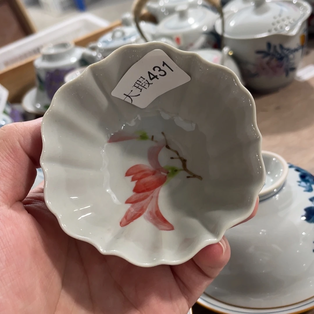 釉下手绘茶具微瑕