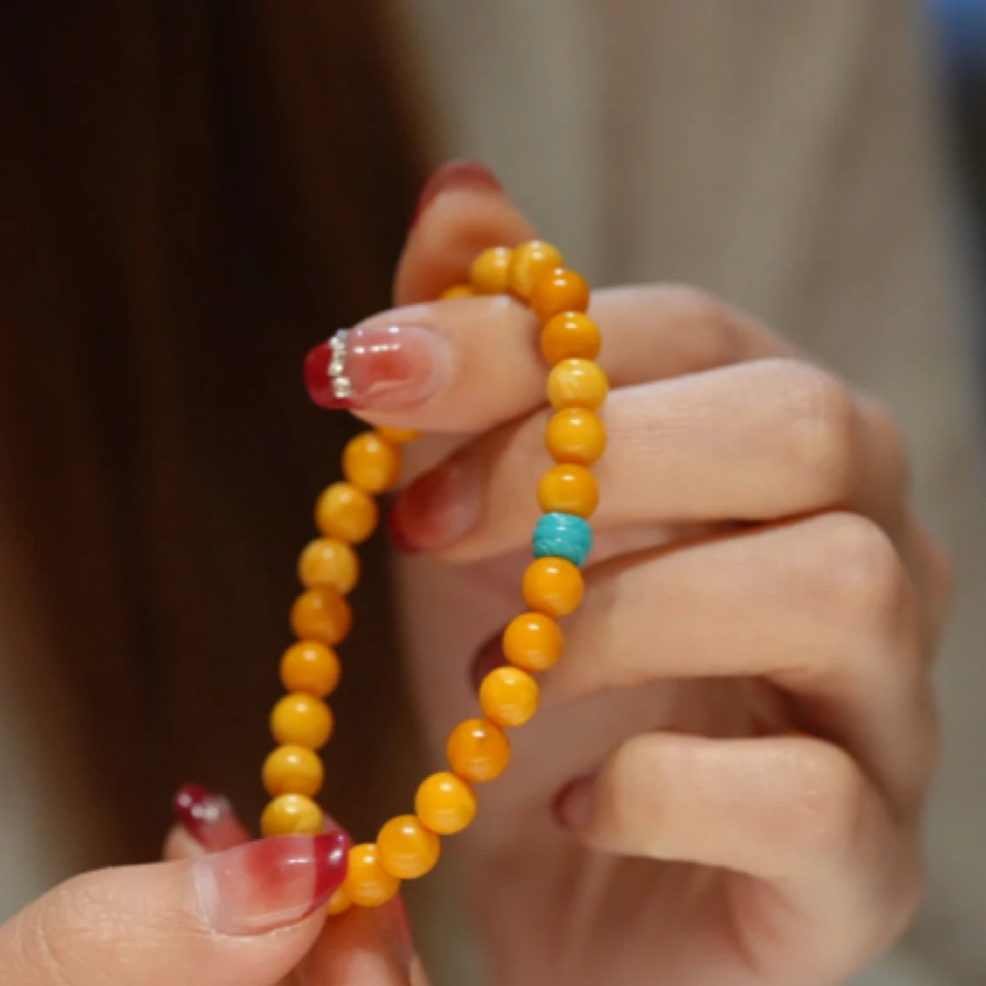 松珀和鸣｜蜜蜡绿松手串