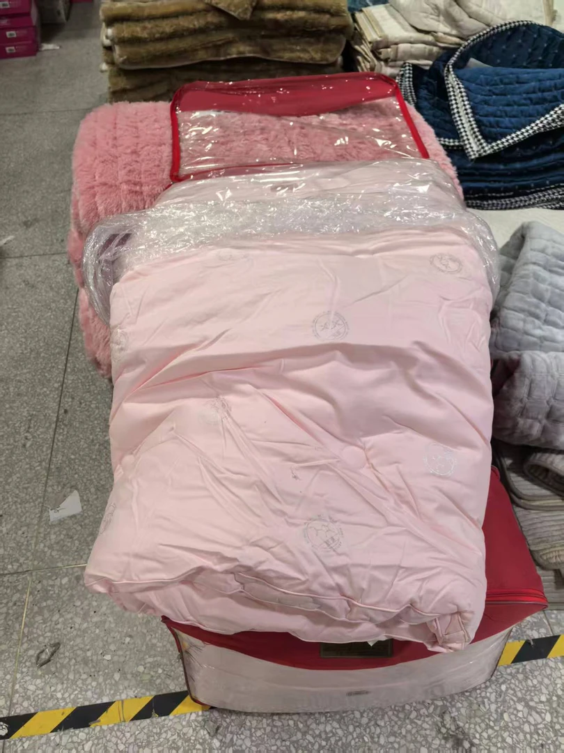 《厚广家》3楼220×240浅粉色立体纯棉抗菌冬被 发1张10斤