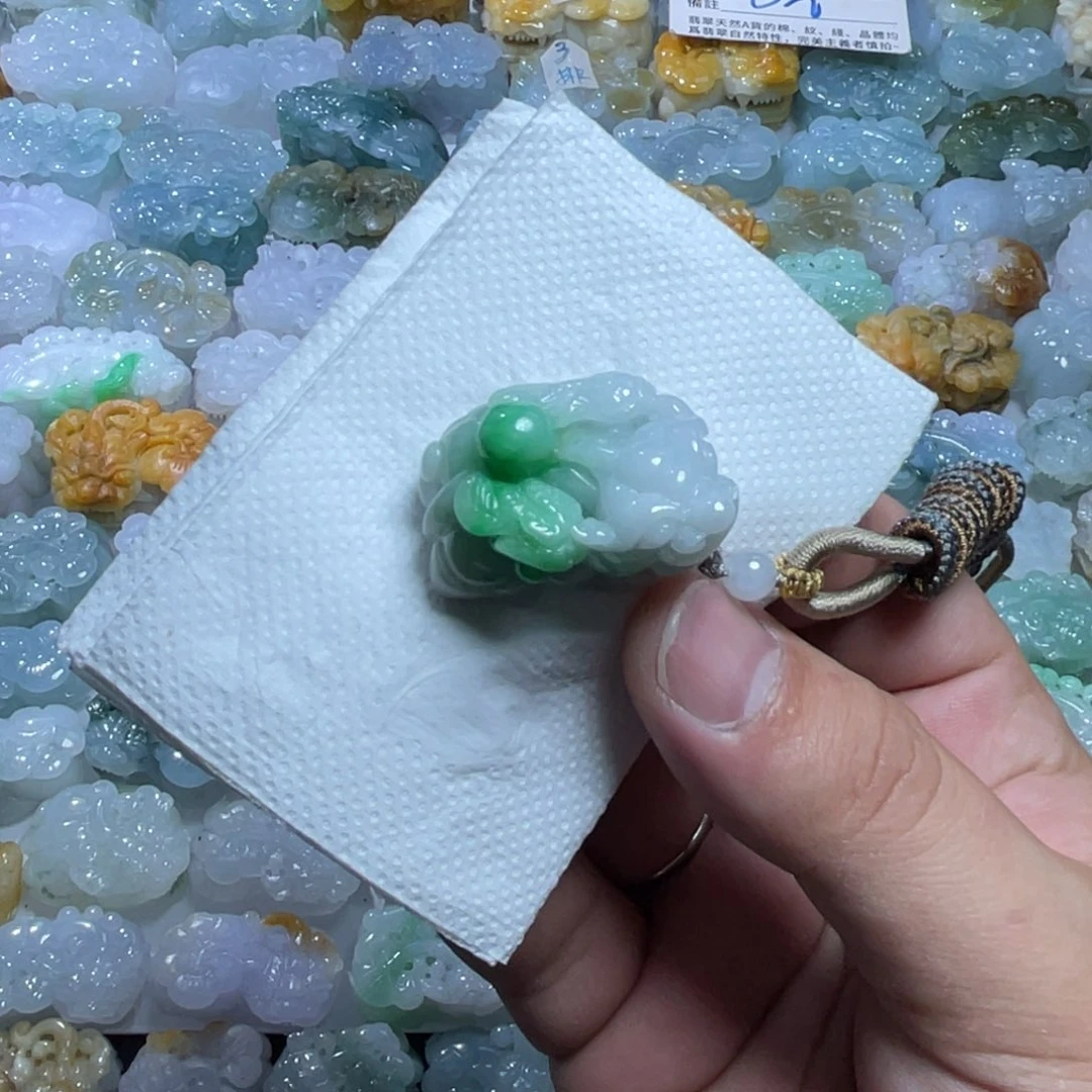 翡翠未镶嵌颈饰天然