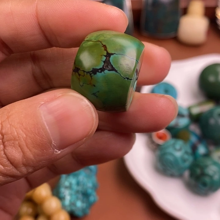 琉璃/树脂/塑料类