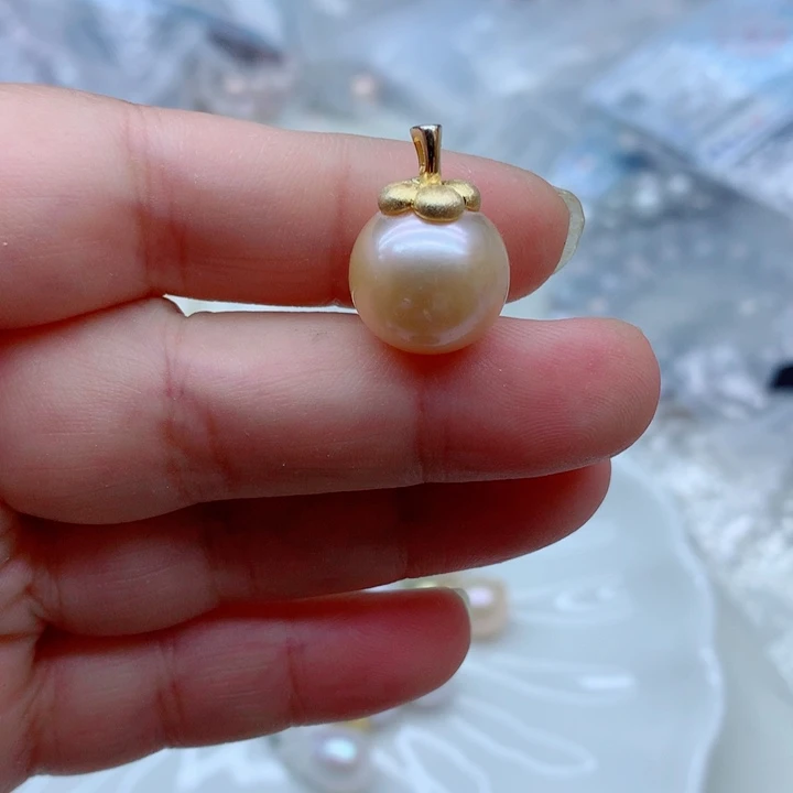 ****淡水珍珠未镶嵌颈饰