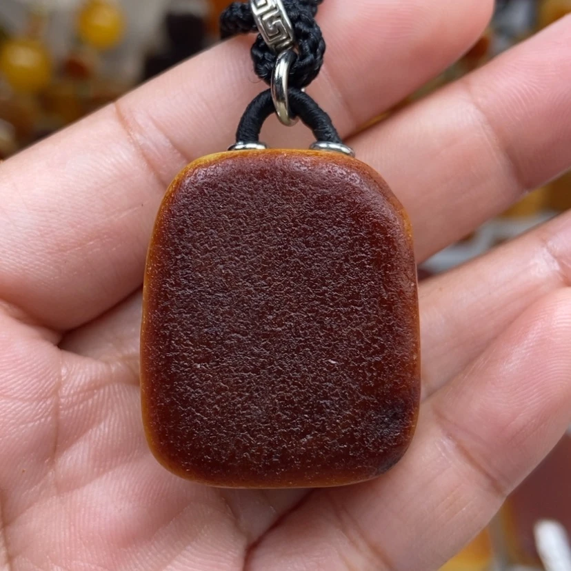 【闪购商品】琥珀颈饰未镶嵌