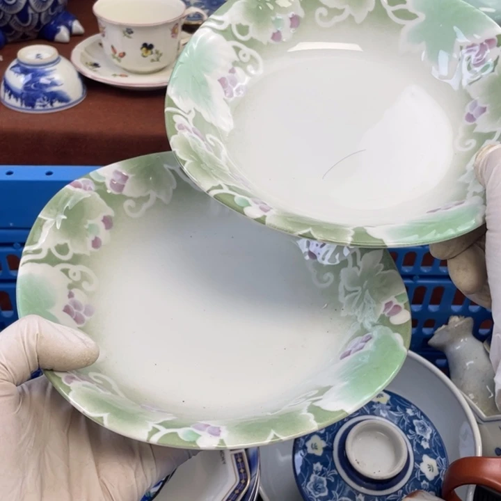 他家瓷器真美…开播了