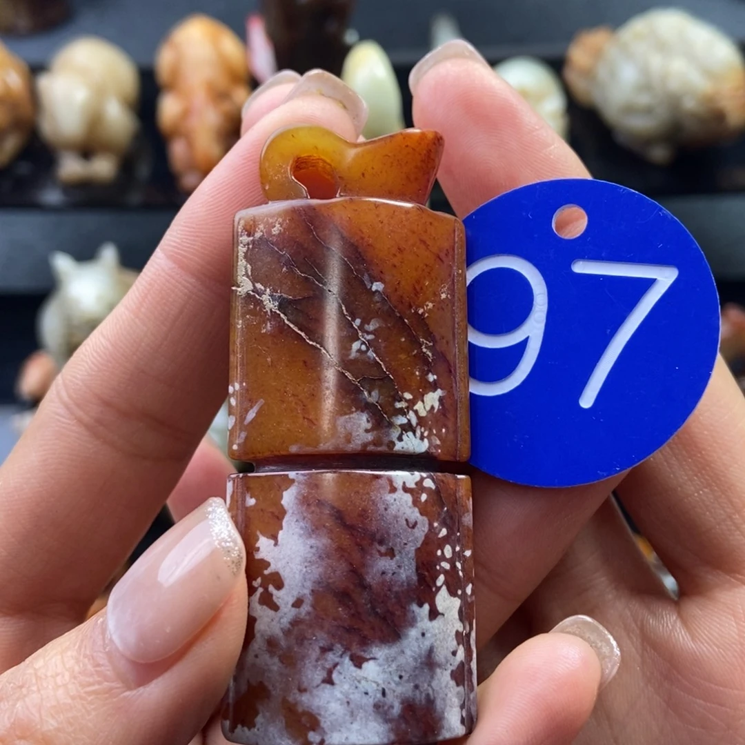 和田玉（糖玉）未镶嵌挂件