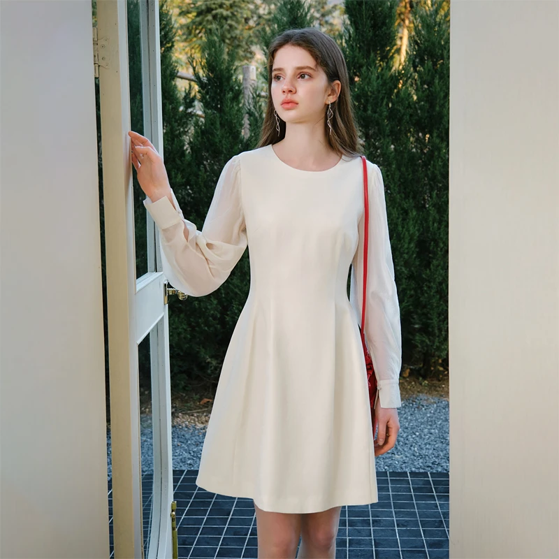 范思蓝恩腰精裙系列气质收腰显瘦长袖春季新款圆领裙子25FS11029