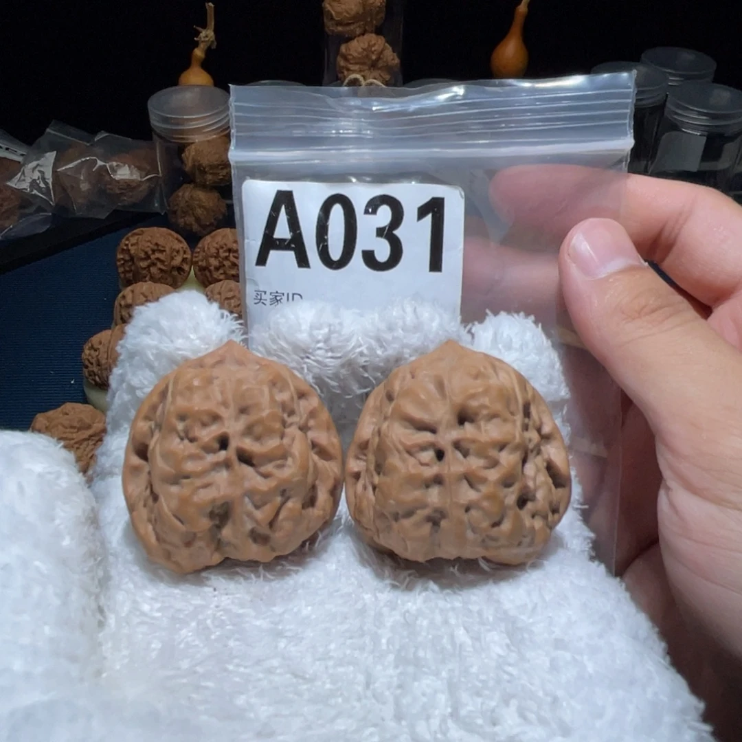 把件文玩核桃剑毒蛙38-41