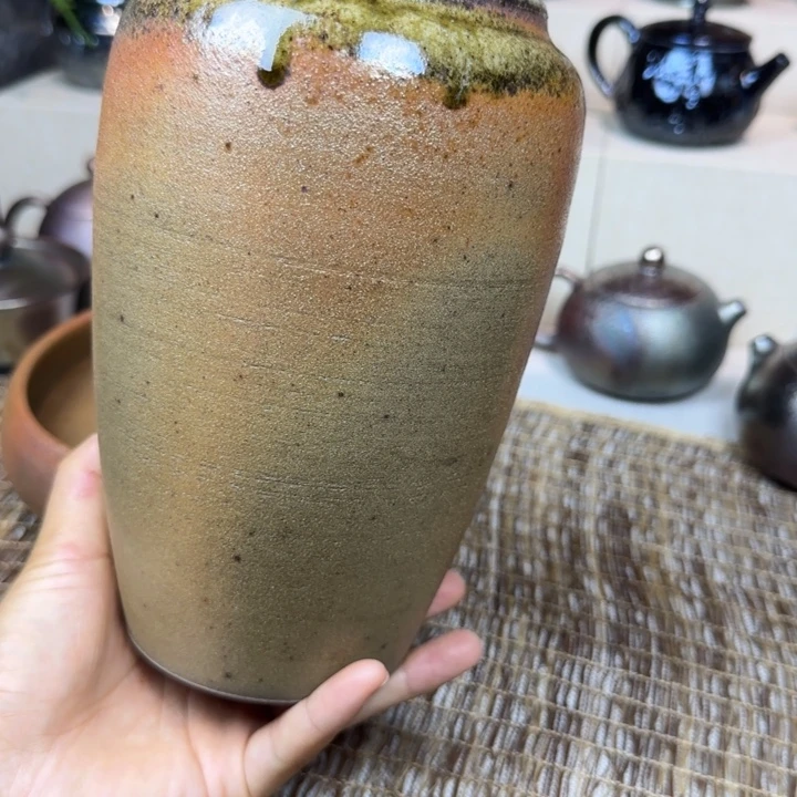 云南建水紫陶柴烧壶