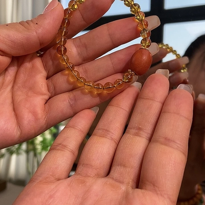 琥珀颈饰未镶嵌蜜蜡