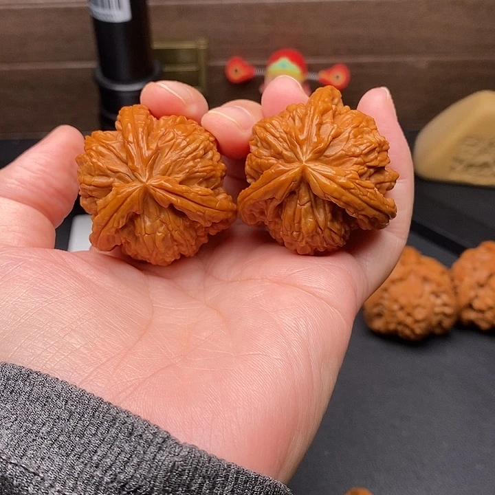 枫***桥把件文玩核桃白奔