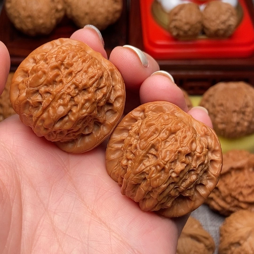 李***天文玩核桃把件血麒麟38.8