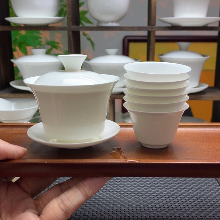 盖下90ml马蹄盖碗+6只小马蹄杯35cc