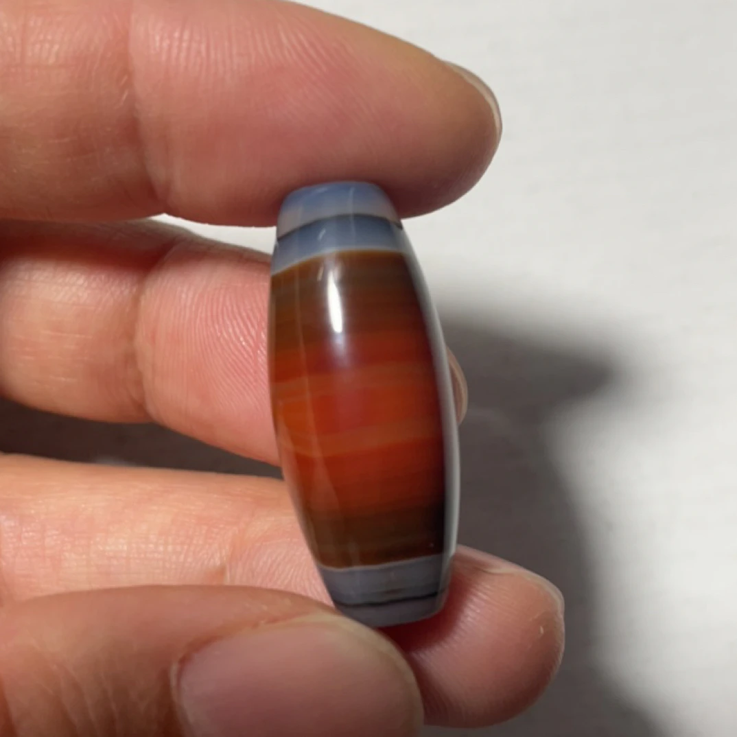 天然缠丝玛瑙珠子