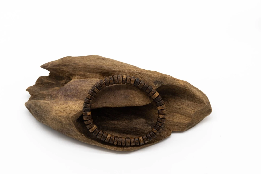 沉香手串马泥涝沉香/随型纽扣片珠/沉水