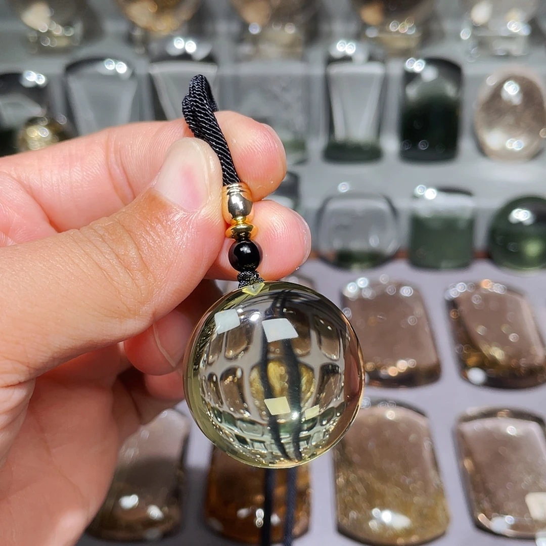 抖***撑颈饰未镶嵌水晶挂件