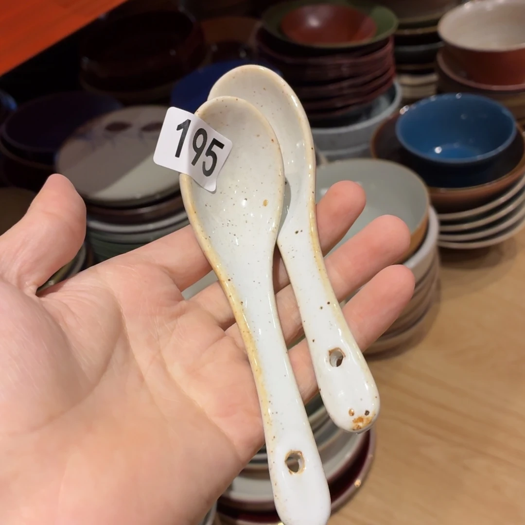 道***运瓷片195 白麻点勺子2个