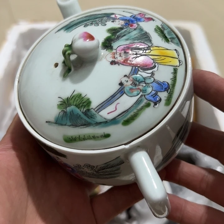 雪***潇扇子vhgvggggggggg