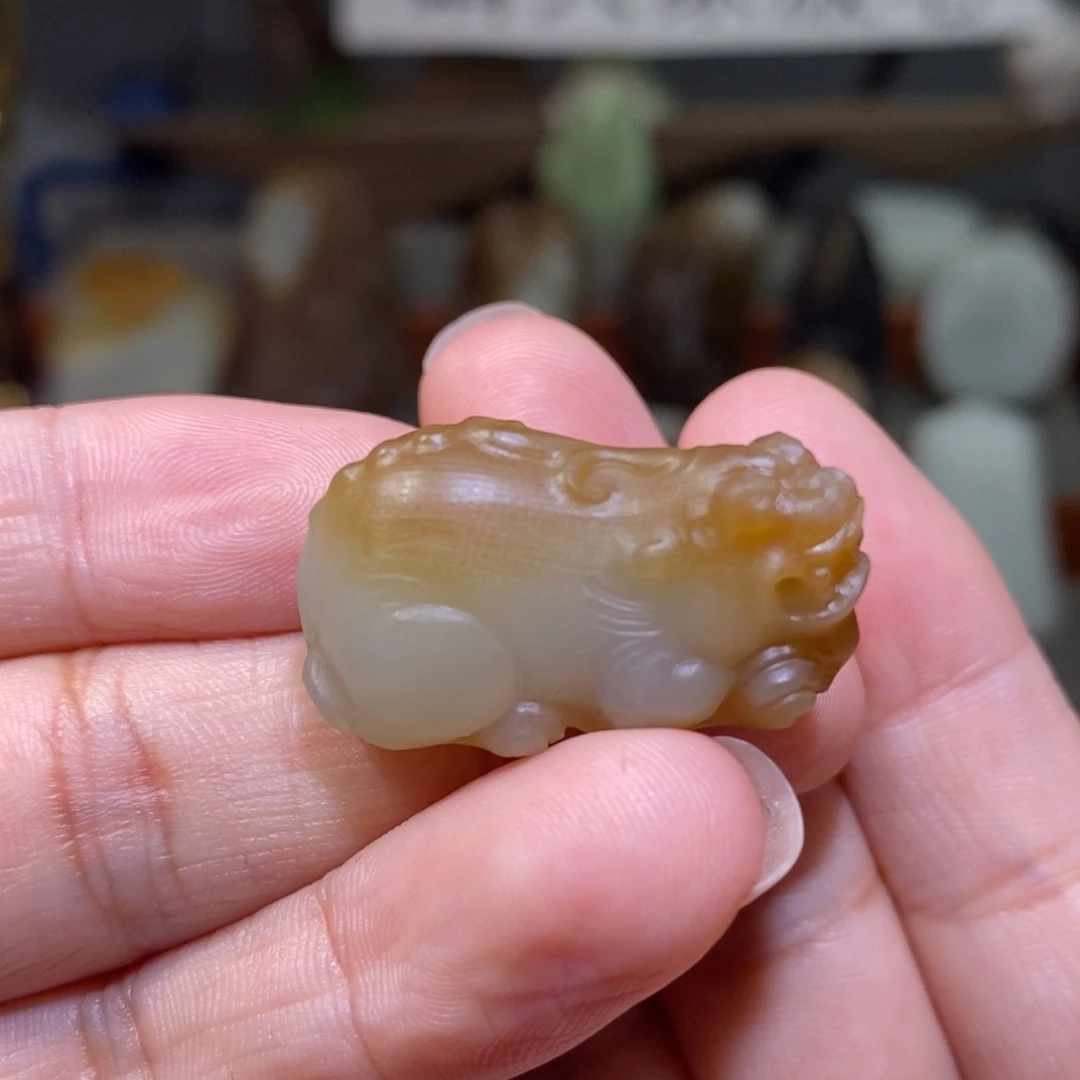 定制和田玉且末糖开心佛