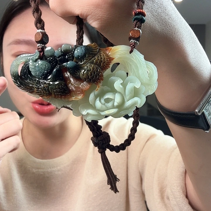 *****蛇纹石玉未镶嵌颈饰