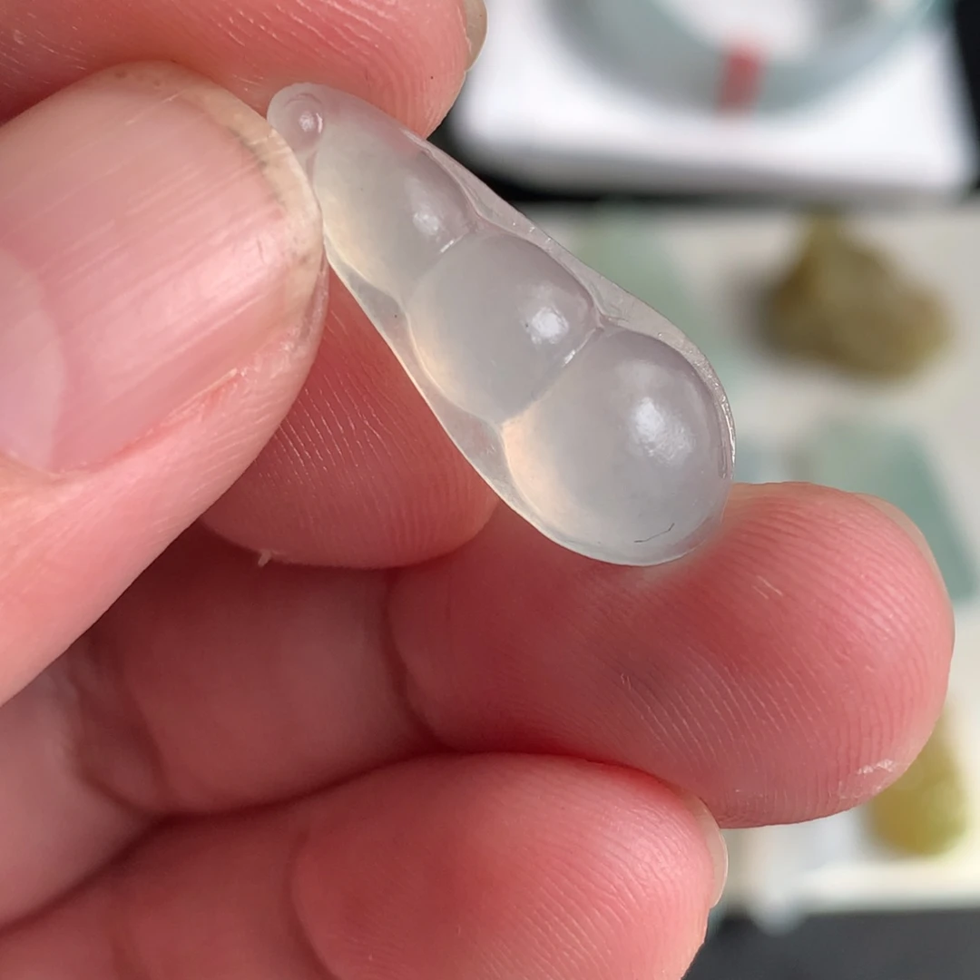 定制翡翠未镶嵌翡翠福豆