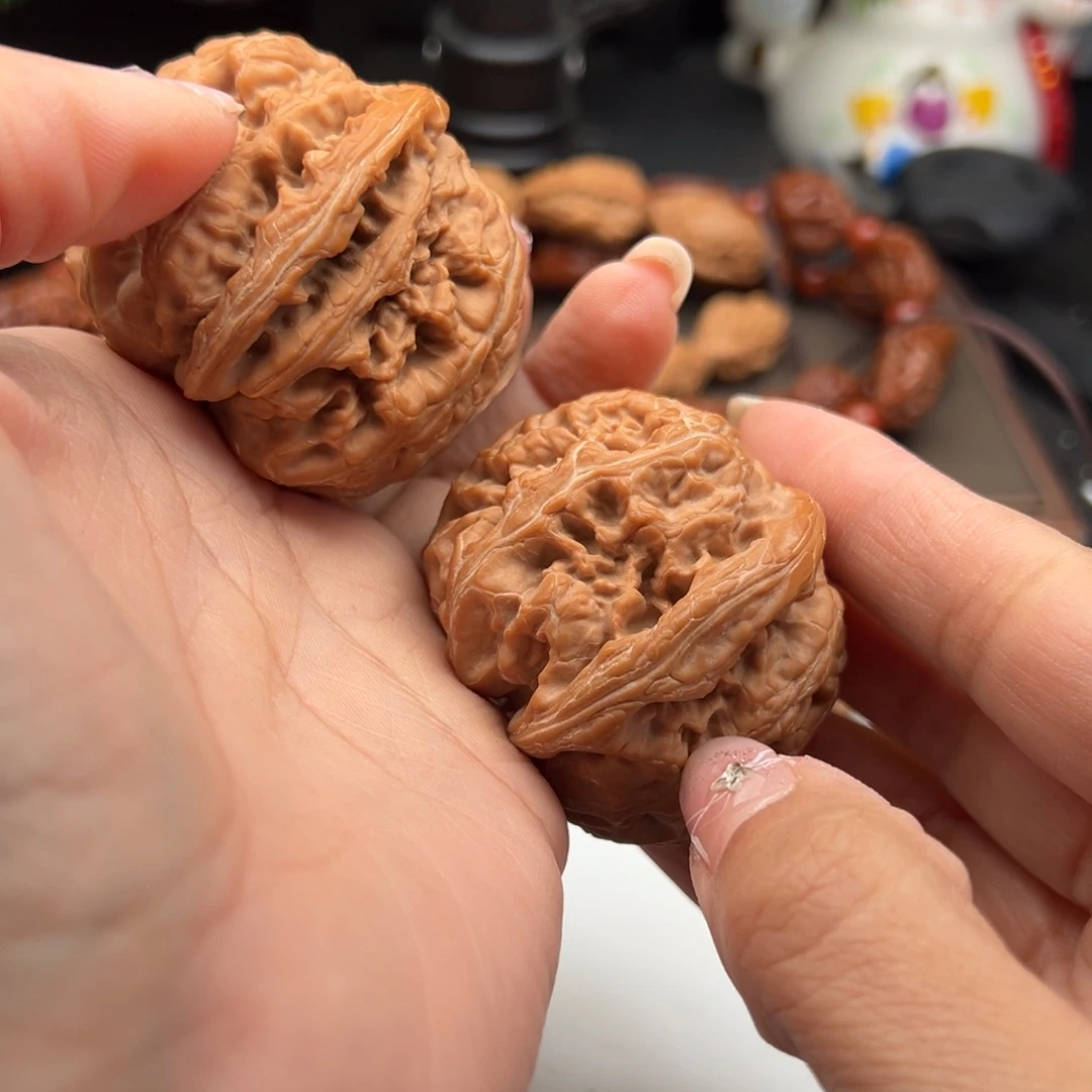 文玩核桃把件粗筋49