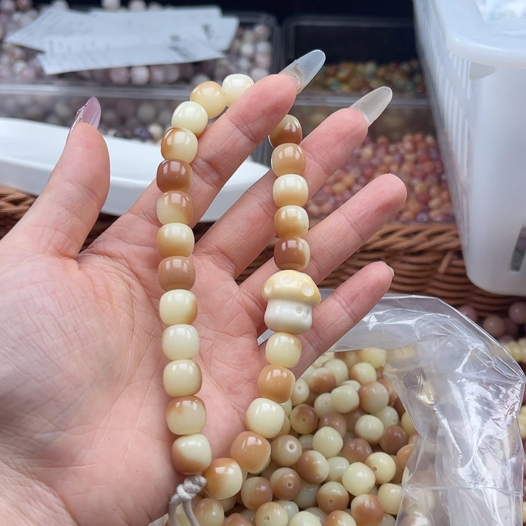 白玉菩提吊坠a11mm/55颗奶酪飘花